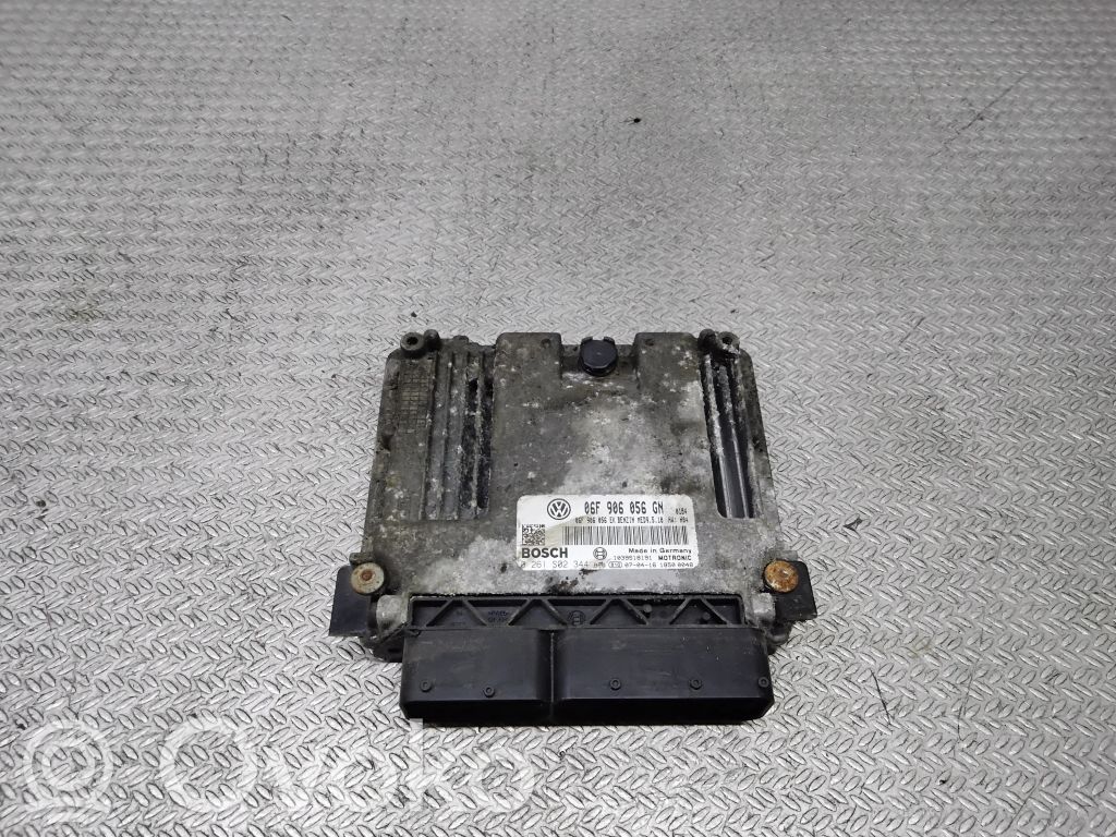 Unidad de control/módulo del motor   06F906056GN,0261S02344