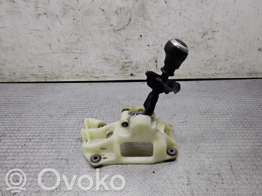 KIA Ceed Pavarų perjungimo mechanizmas (kulisa) 