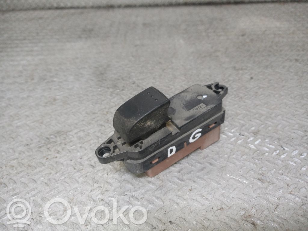Mazda CX-7 Electric window control switch 