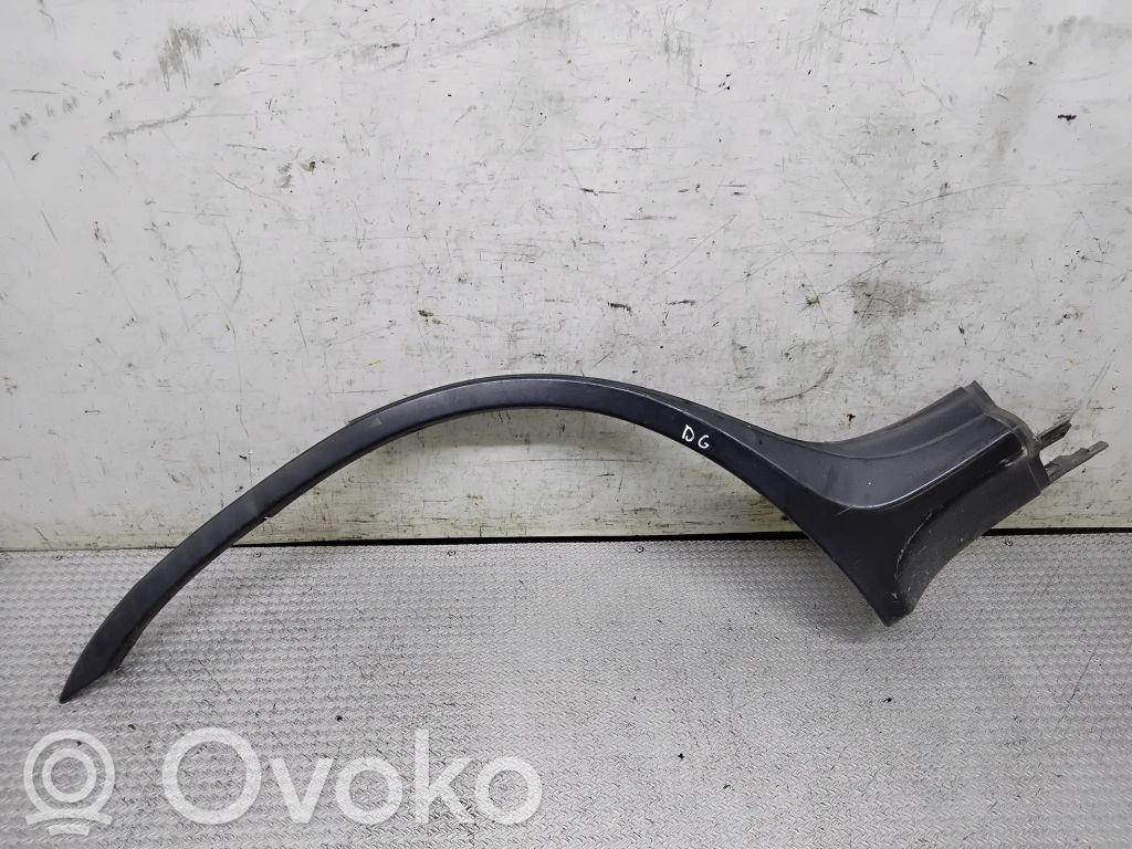 Rear arch trim   8408708