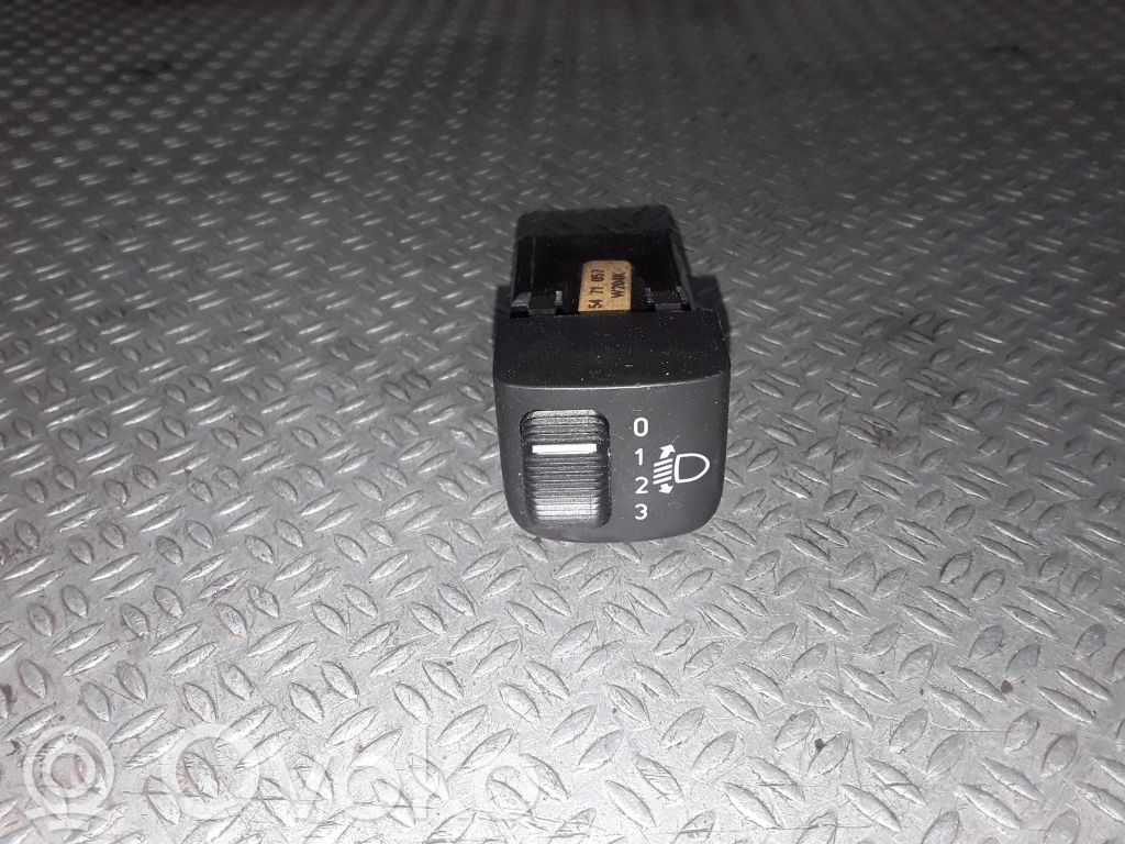 Saab 9-5 Headlight level height control switch 