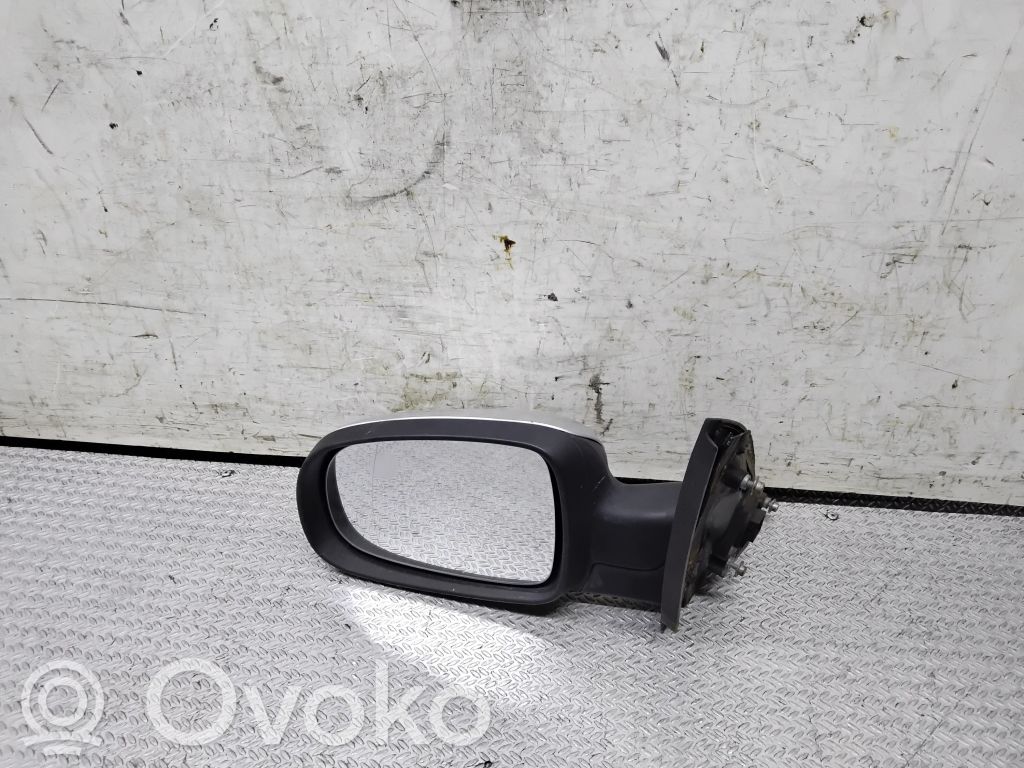Opel Corsa C Front door electric wing mirror 
