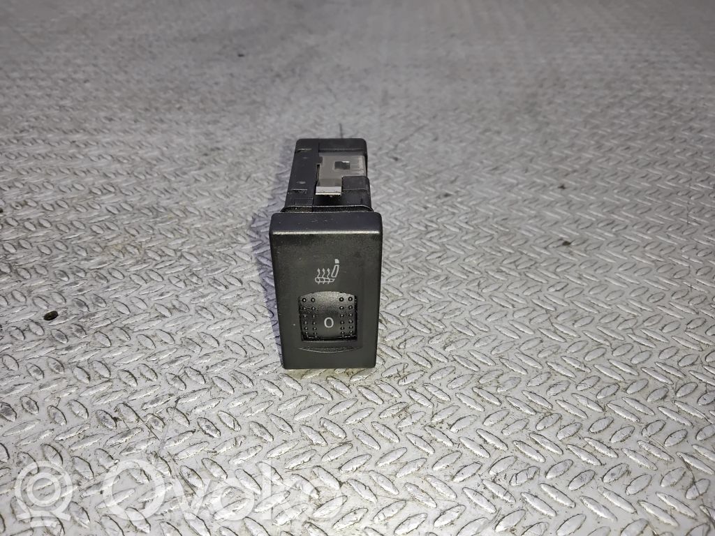 Istuimen lämmityksen kytkin   3B0963564C