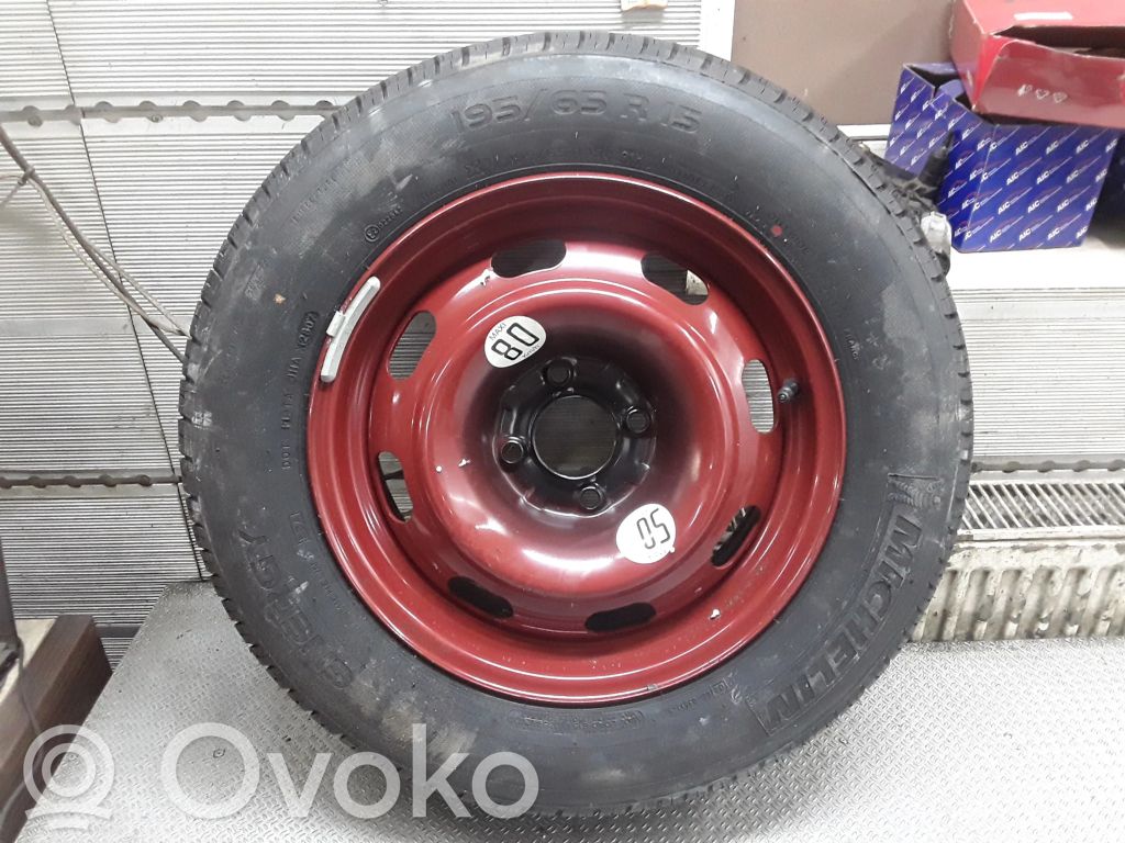 Rueda de repuesto R15