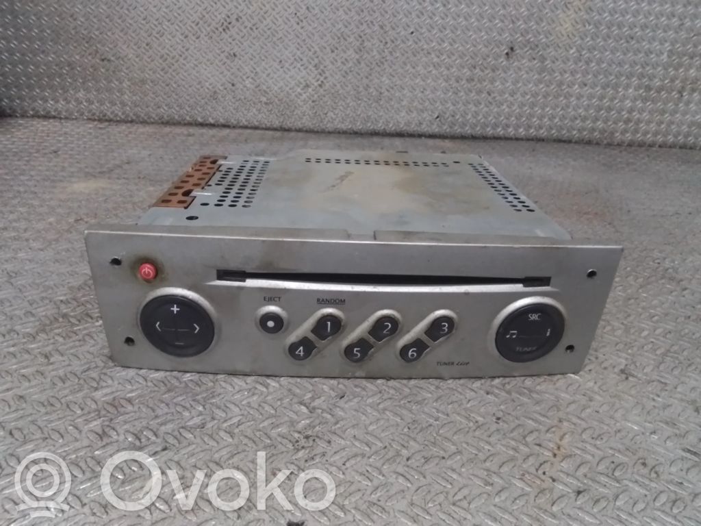 Radio / CD-Player / DVD-Player / Navigation   8200357388