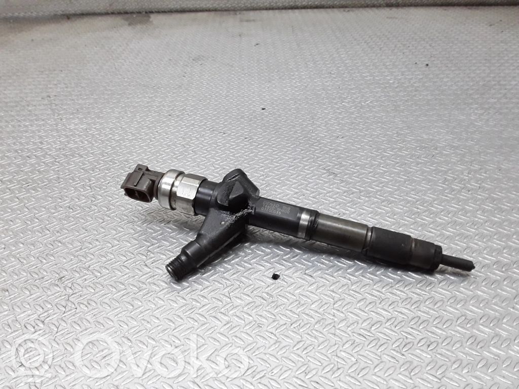Nissan Primera Inyector de combustible 