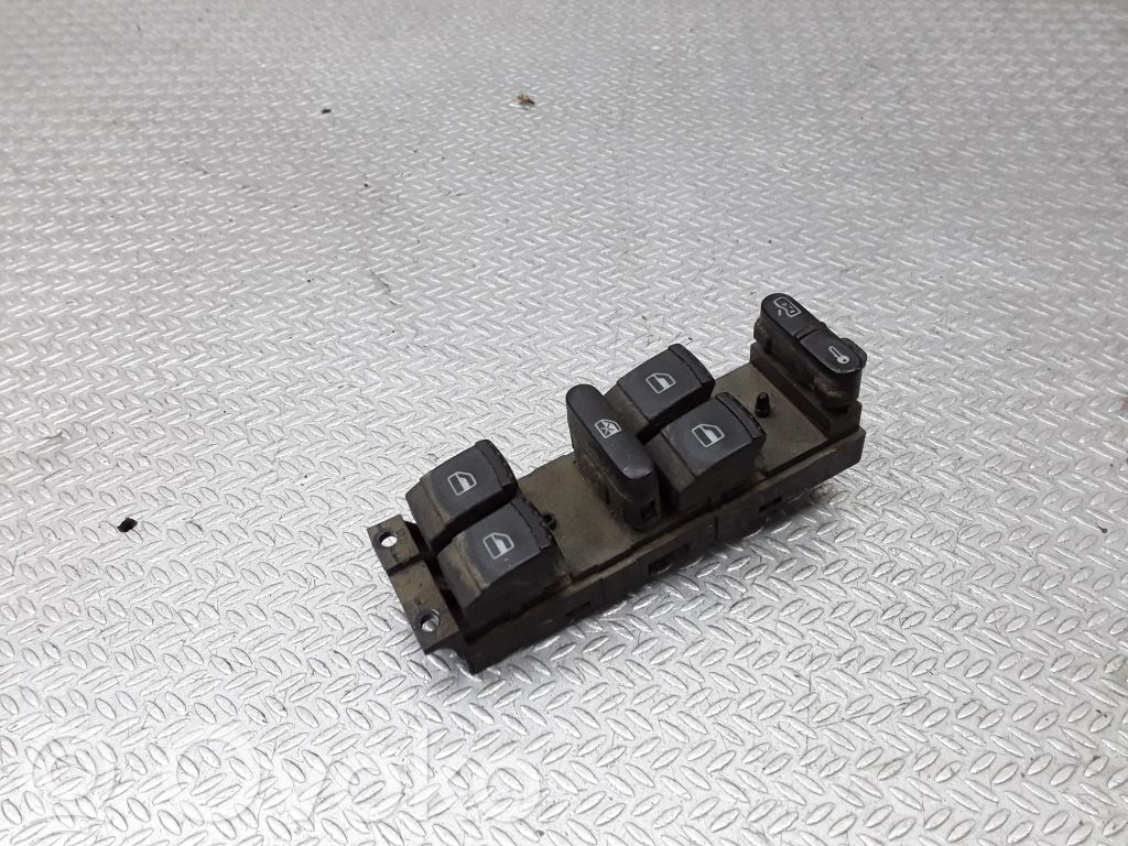 Skoda Superb B5 (3U) Electric window control switch 