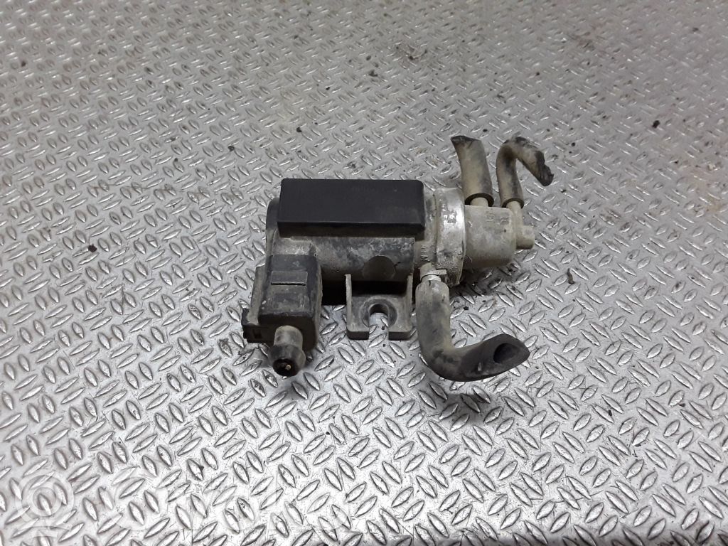 Volkswagen Caddy Solenoid supapă turbosuflantă 