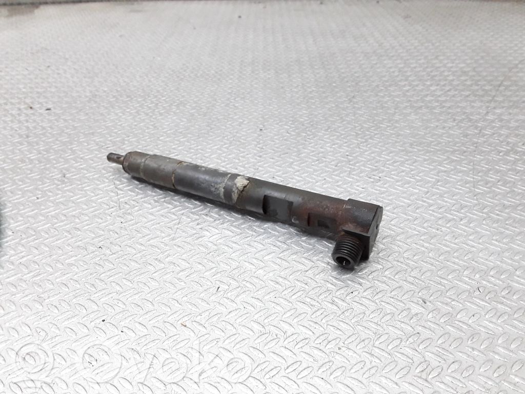 Mercedes-Benz Sprinter W906 Inyector de combustible 