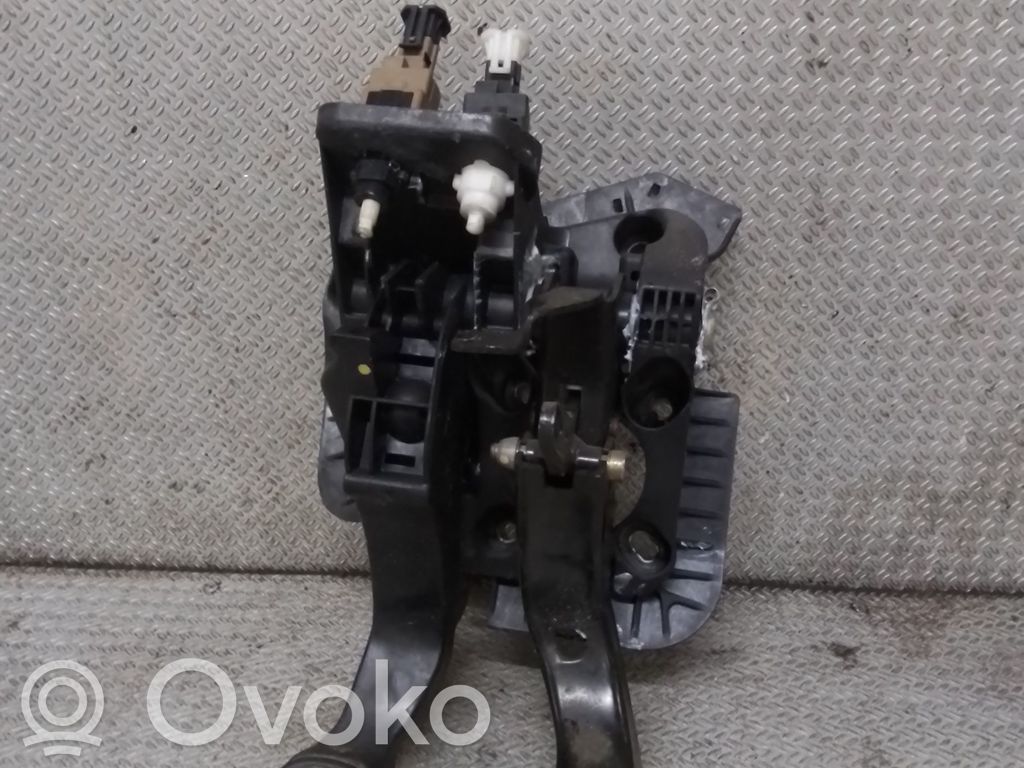 Fiat Idea Assemblage pédale 