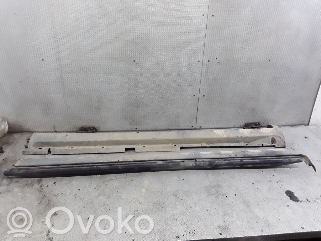 Slenkstis   8620138,8620136