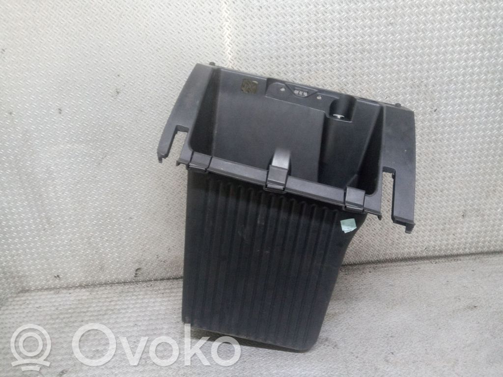Ford Focus Daiktadėžė 