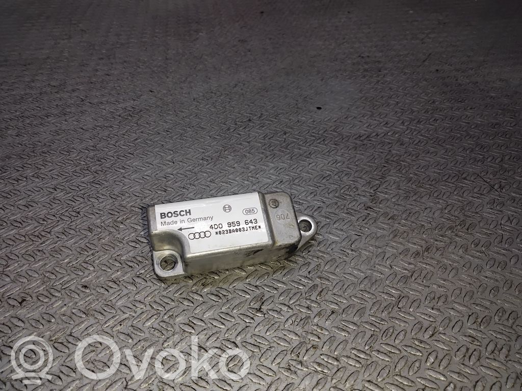 Audi A8 S8 D2 4D Airbag deployment crash/impact sensor 