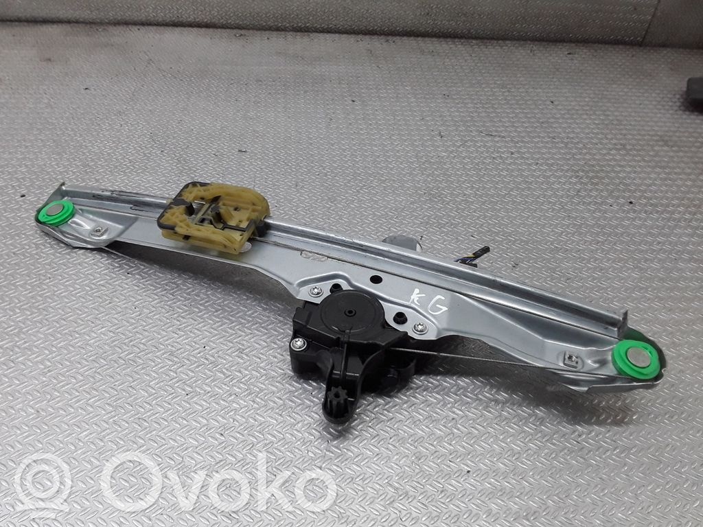 Ford Grand C-MAX Elektryczny podnośnik szyby drzwi tylnych 