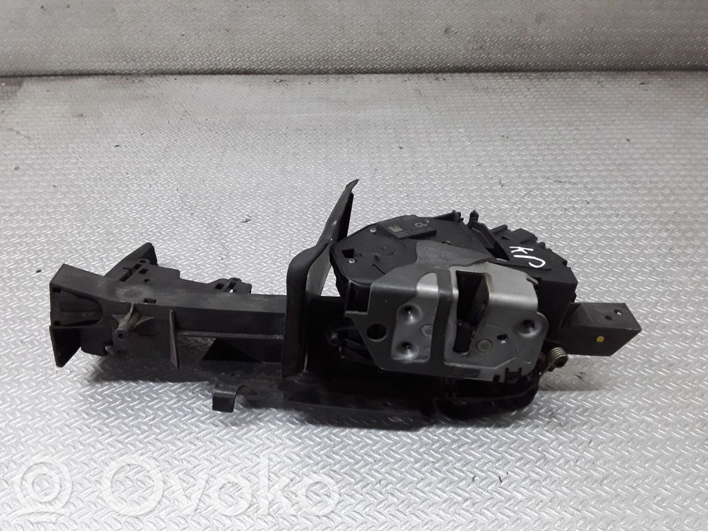 Ford Grand C-MAX Etuoven lukko 