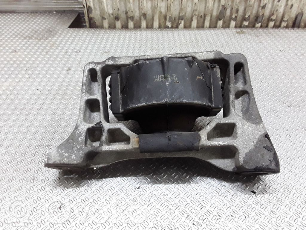 Ford Grand C-MAX Engine mount bracket 