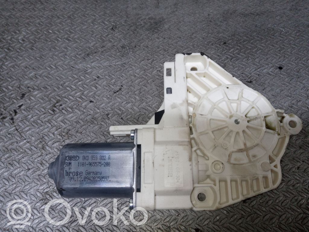 Audi A4 S4 B8 8K Etuoven ikkunan nostomoottori 