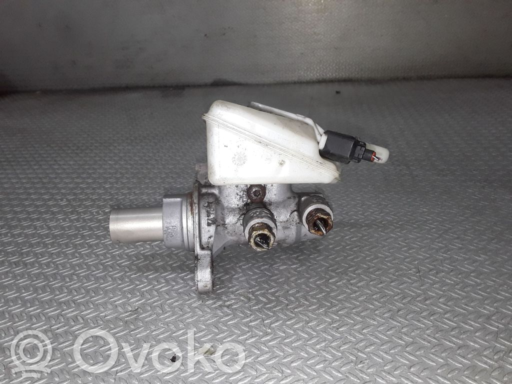 Ford Grand C-MAX Master brake cylinder 