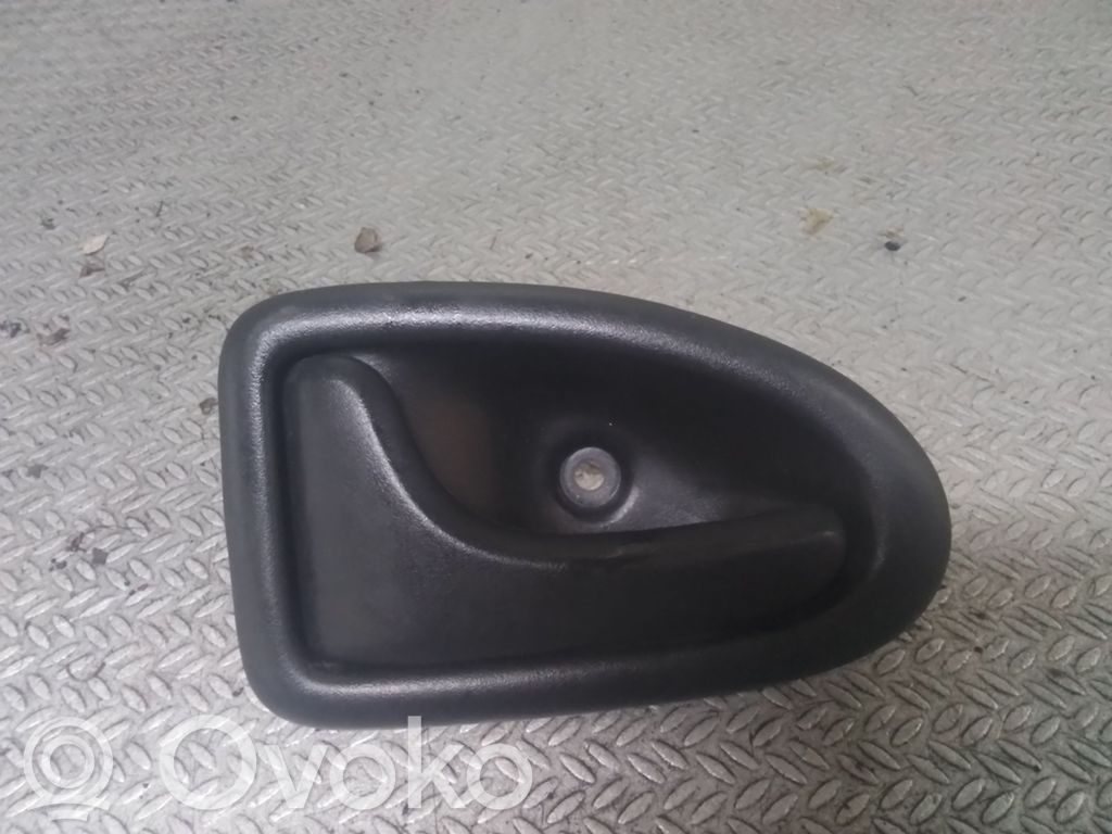 Renault Thalia II Front door interior handle 
