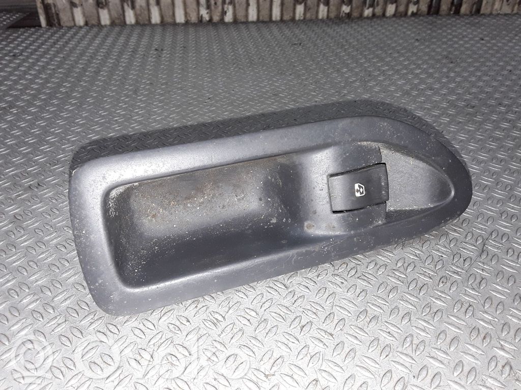 Renault Laguna II Przyciski szyb 