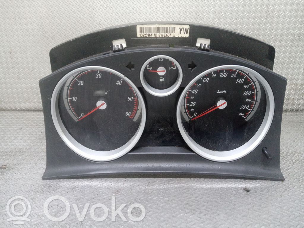 Opel Astra H Vitezometru (grup de instrumente) 