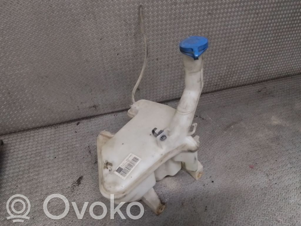 Toyota Yaris Zbiornik płynu do spryskiwaczy szyby przedniej / czołowej 