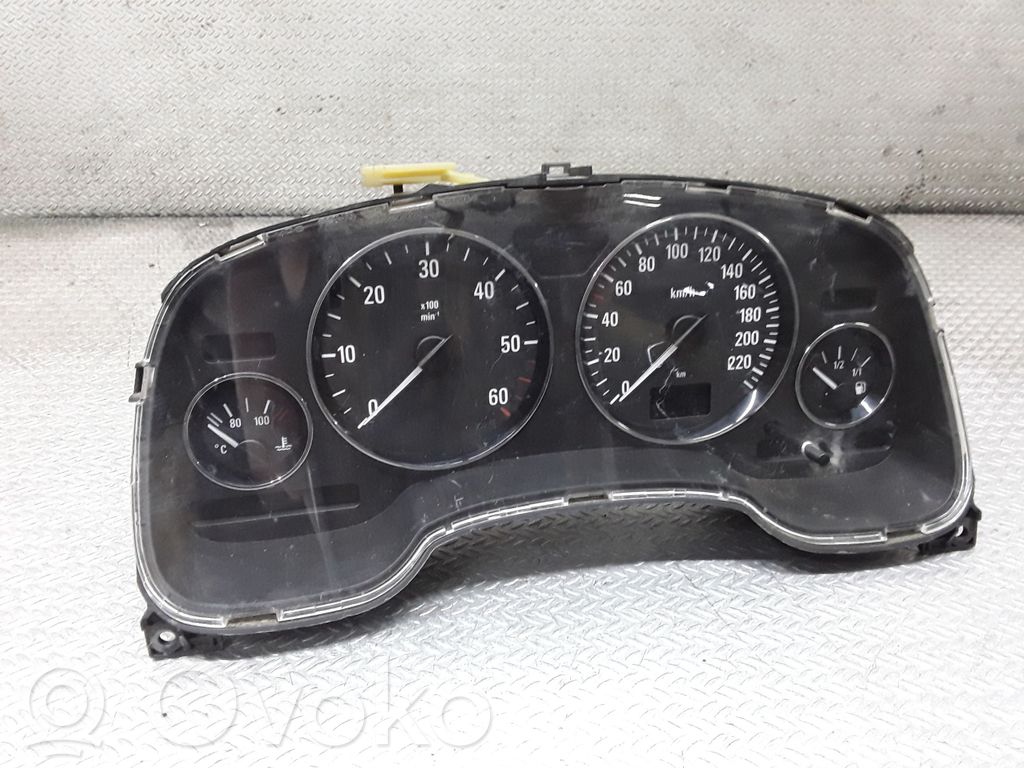 Opel Astra G Geschwindigkeitsmesser Cockpit 