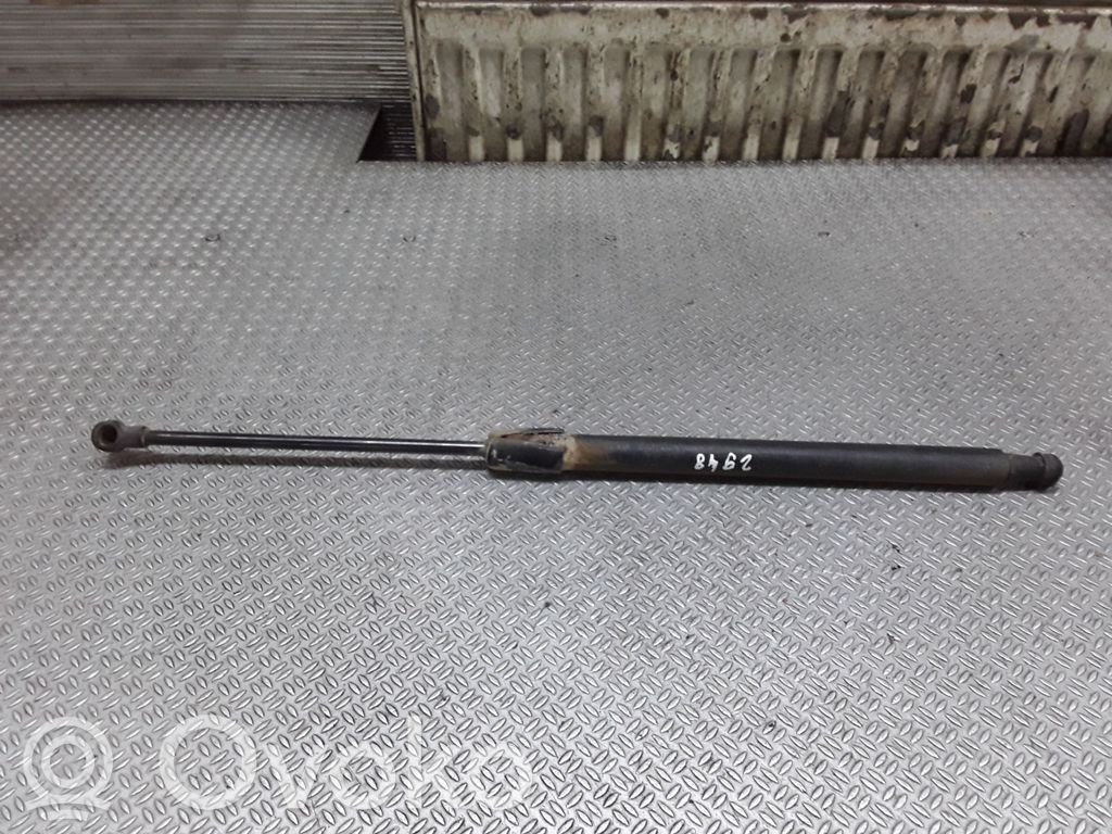 Audi A4 S4 B7 8E 8H Amortyzator klapy tylnej bagażnika 