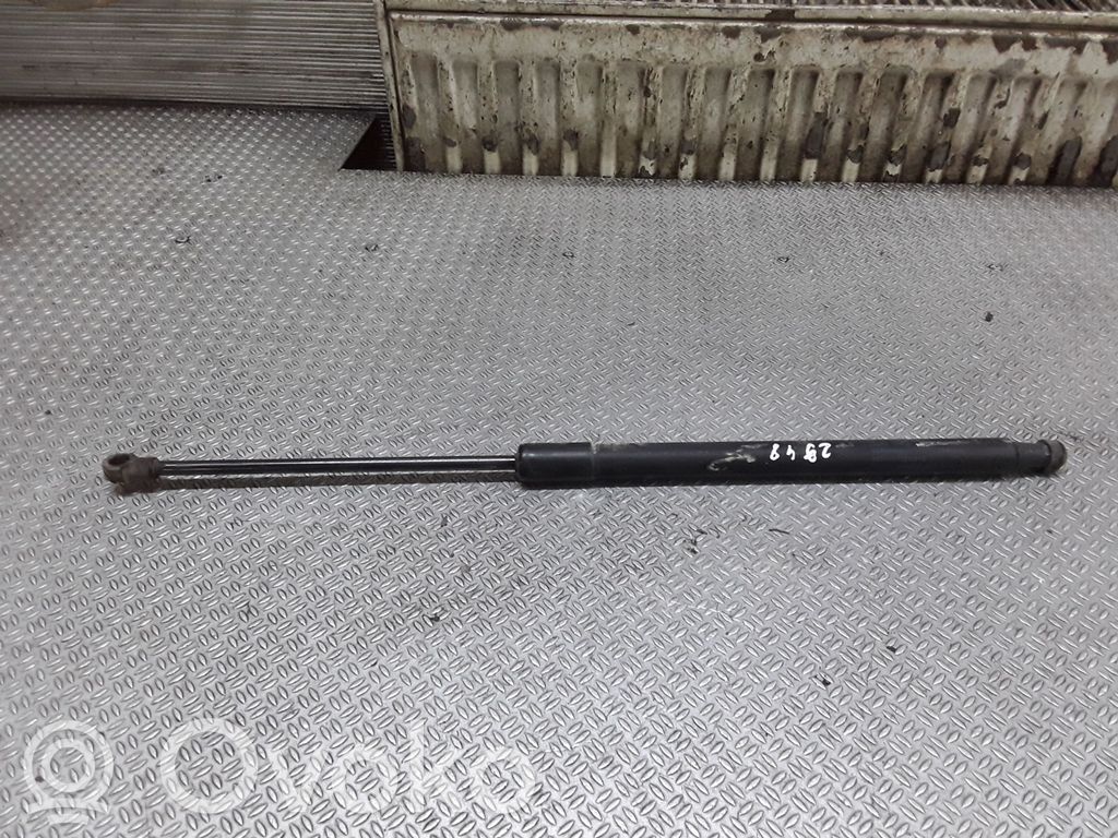 Audi A4 S4 B7 8E 8H Amortyzator klapy tylnej bagażnika 