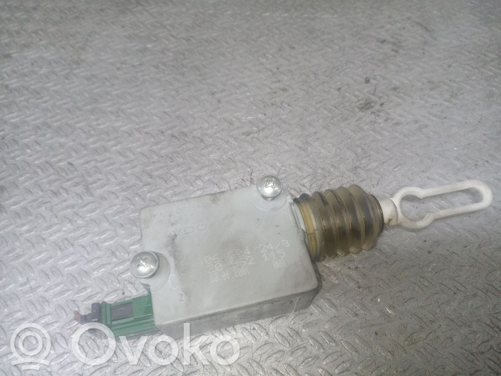 Central locking motor   8Z0962115