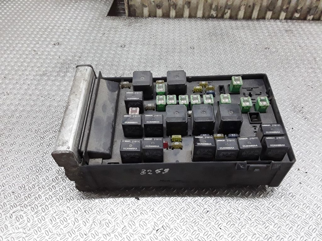 Fuse module   04727558AC