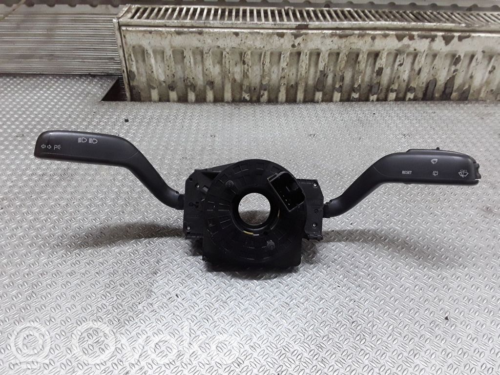 Seat Ibiza IV (6J,6P) Commodo, commande essuie-glace/phare 