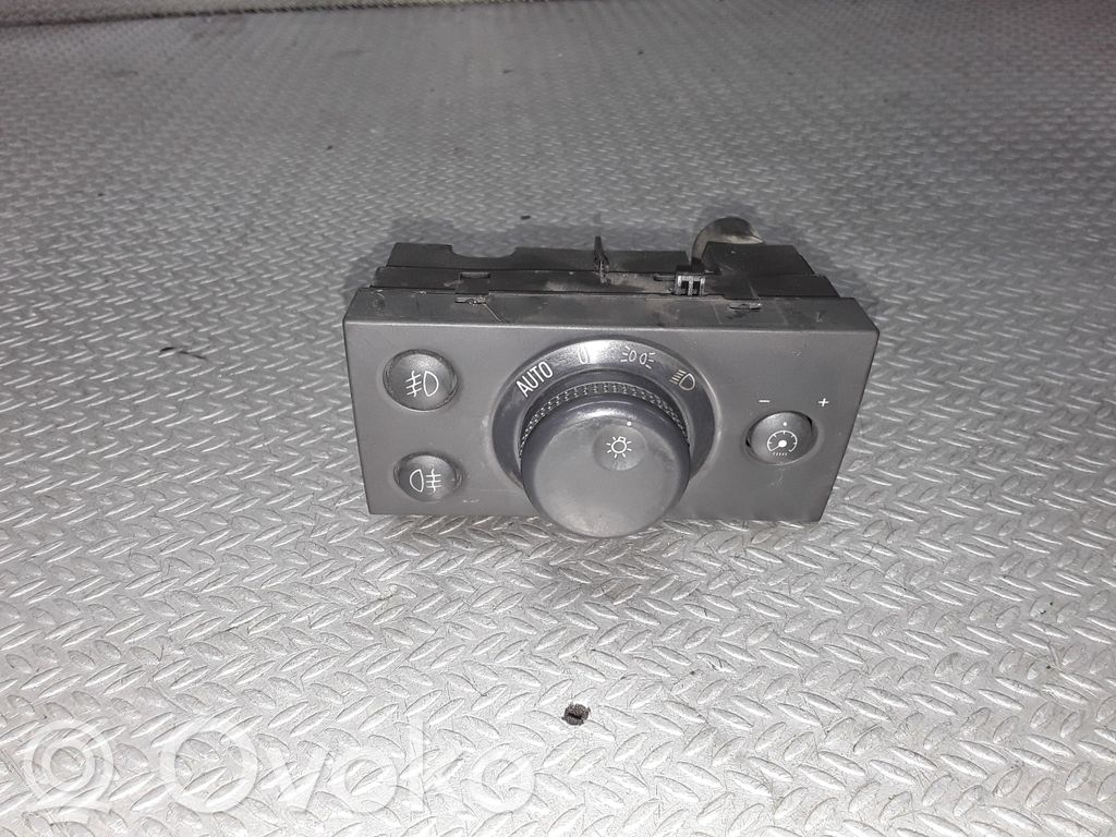 Opel Vectra C Light switch 