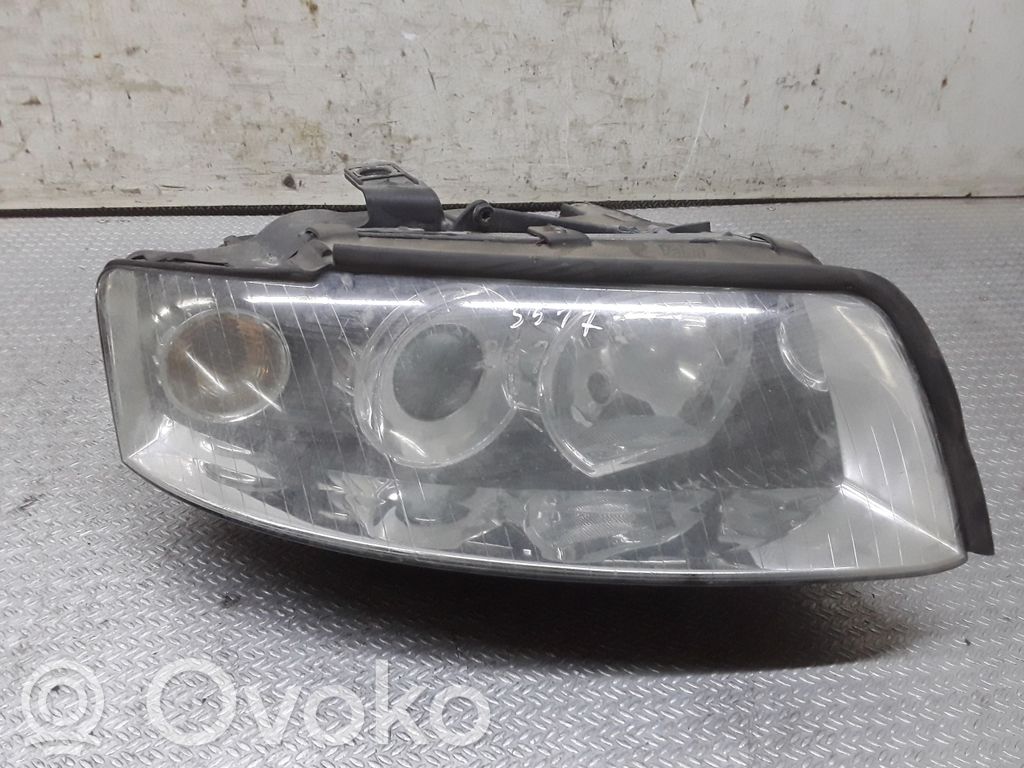 Audi A4 S4 B6 8E 8H Scheinwerfer 