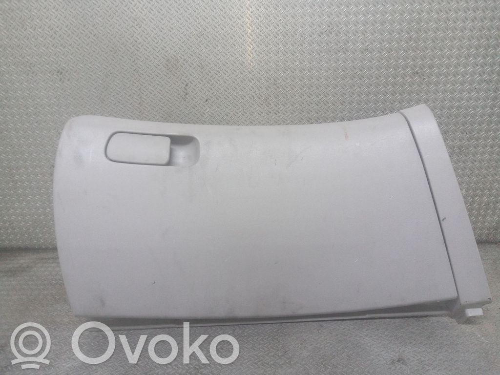 KIA Ceed Daiktadėžė 