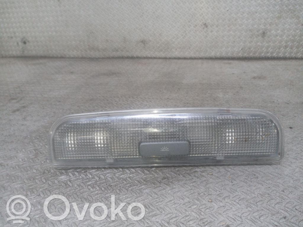 Takaistuimen valo   8P0947111A