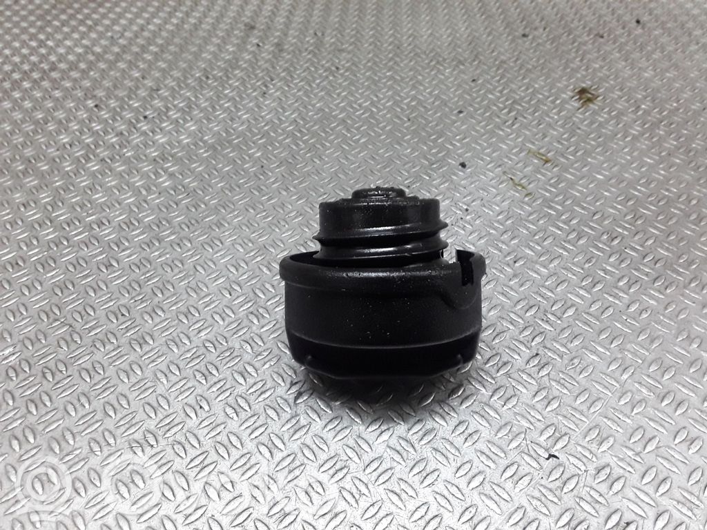 Audi A8 S8 D2 4D Bușon umplere rezervor combustibil 