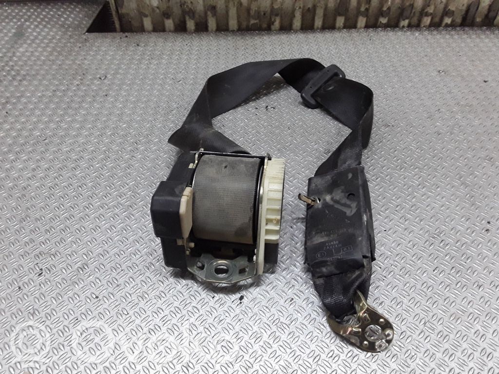 Cinturón trasero   8Z0857843