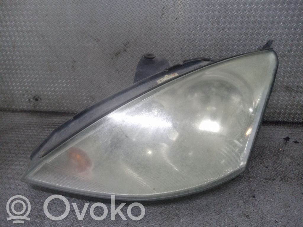 Ford Focus Headlight/headlamp 