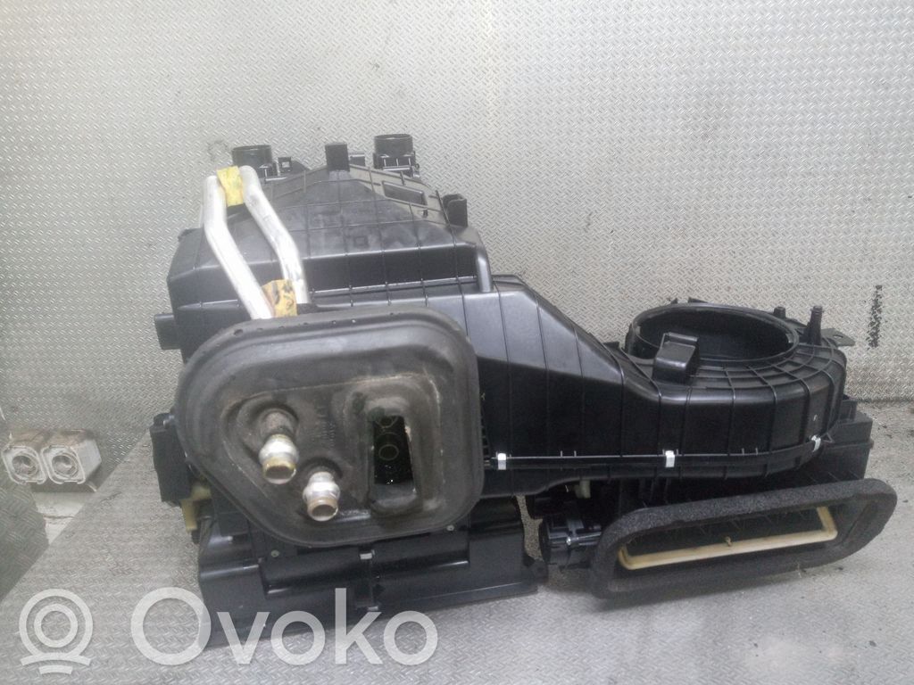 Interior heater climate box assembly   13303352,13338025