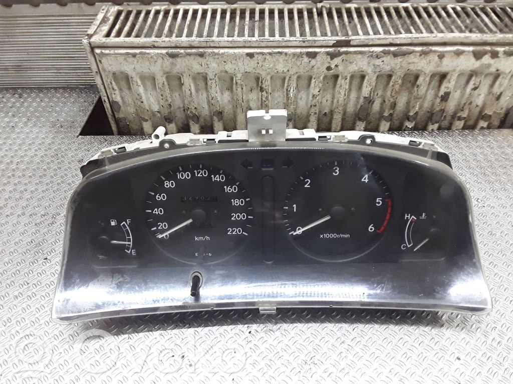 Speedometer (instrument cluster)   838001H190