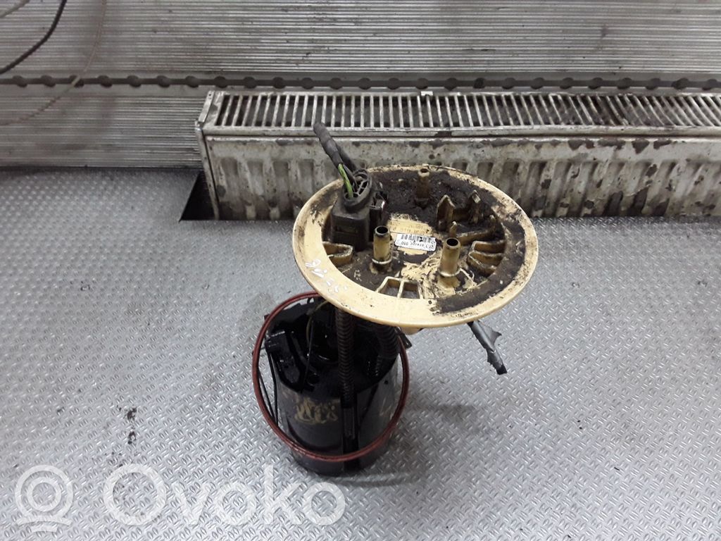 Audi A6 S6 C6 4F Bomba interna de combustible 