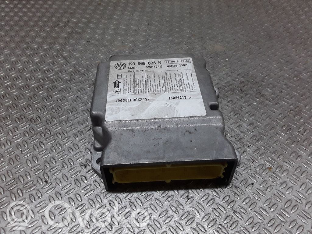 Unitate/modul de comandă airbaguri   1K0909605N