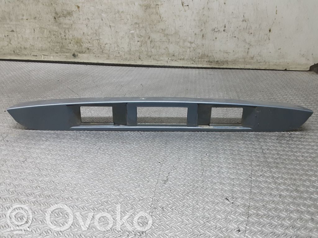 Mazda 2 Éclairage de plaque d'immatriculation 