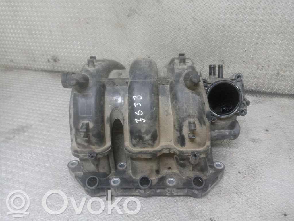 Volkswagen Polo IV 9N3 Colector de admisión 