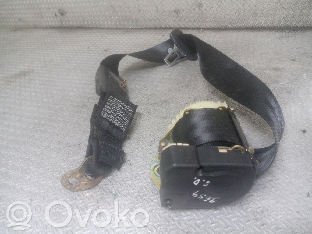 Audi A2 Cinturón trasero 