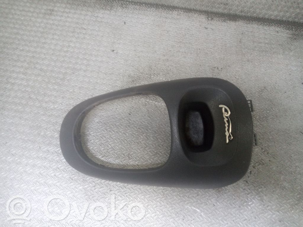 Ramka drążka zmiany biegów   V97FB7E034