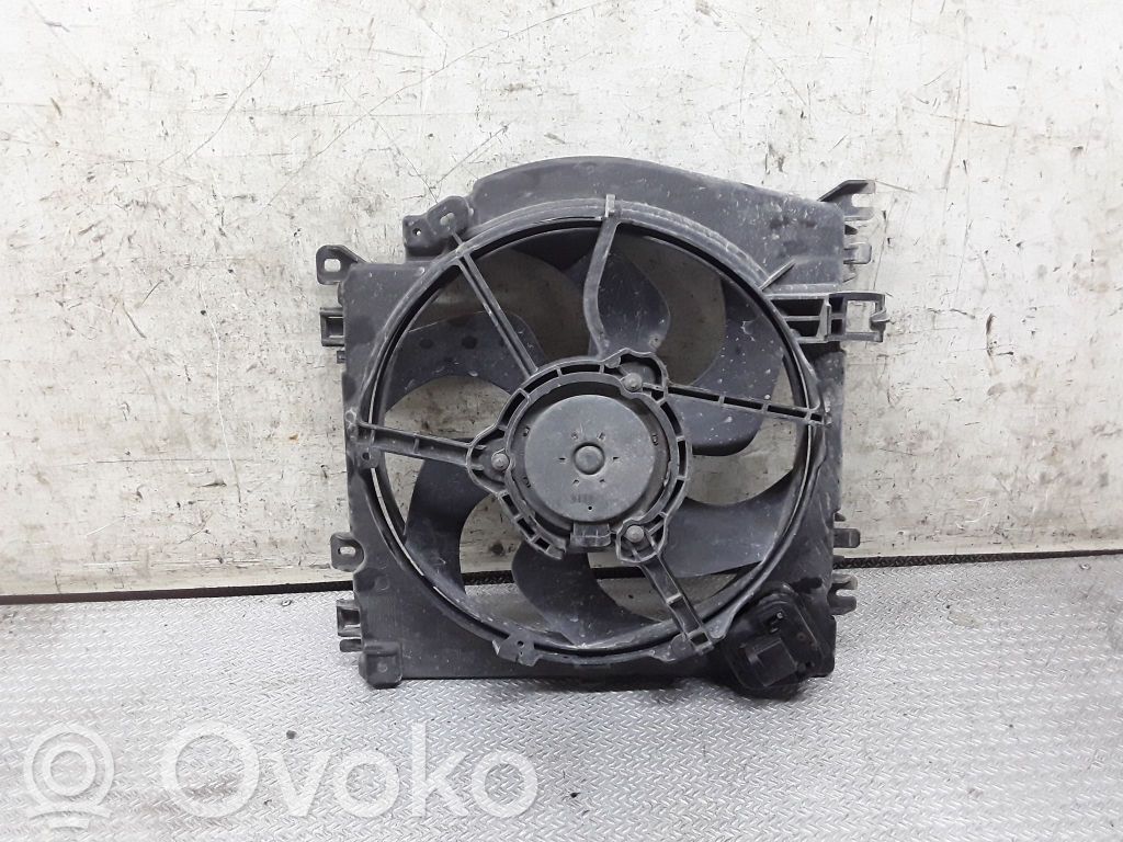 Renault Clio III Elektrisks radiatoru ventilators 