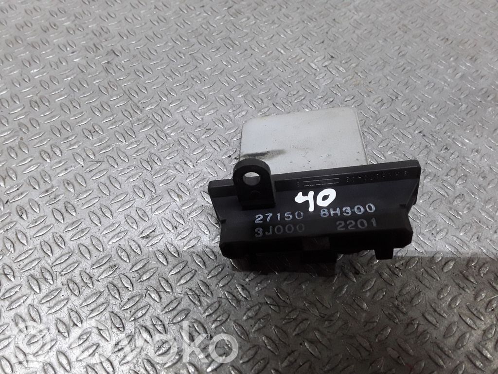 Nissan Almera Tino Lämpöpuhaltimen moottorin vastus 