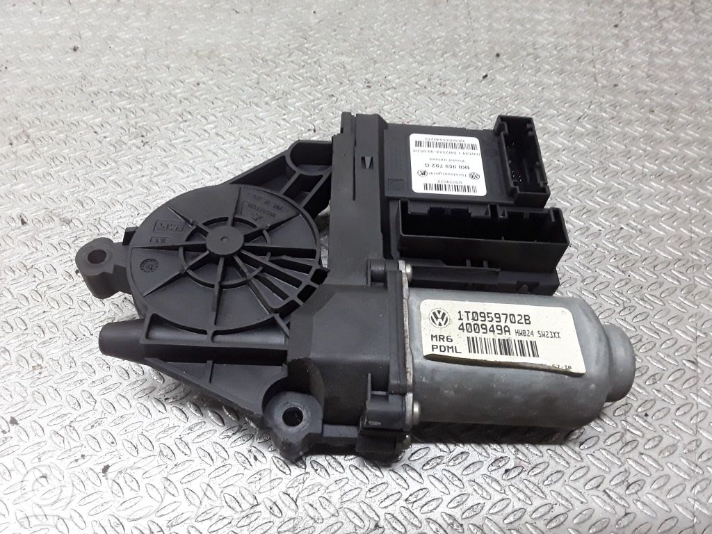 Motor del regulador de la ventanilla de la puerta delantera   1K0959792G